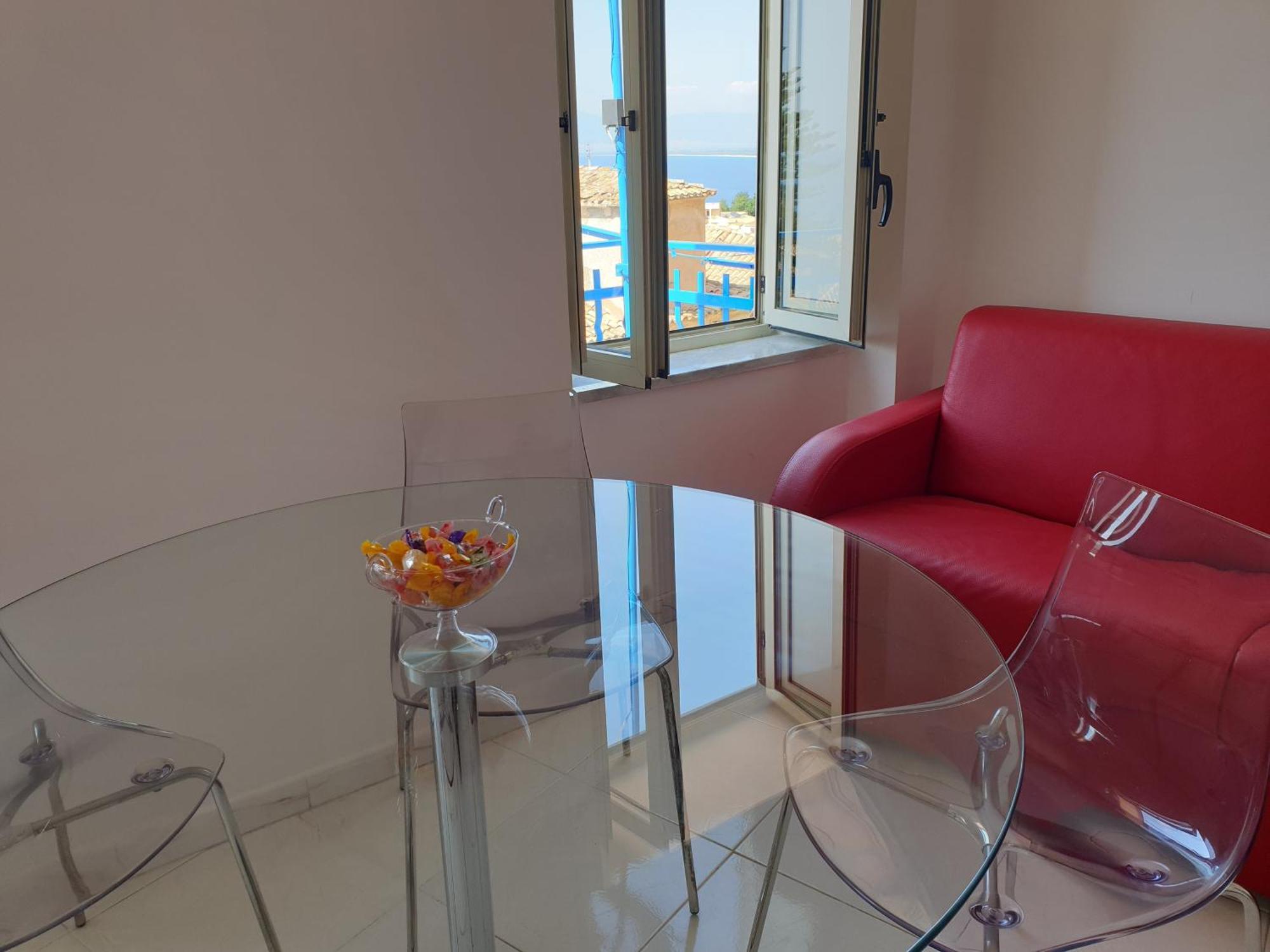 "Lo Studiolo" Apartment Pizzo  Eksteriør billede